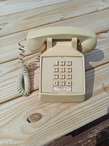 Vintage 1984 comdial beige - comdial,