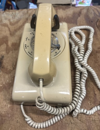 Vintage comdial beige rotary - comdial,